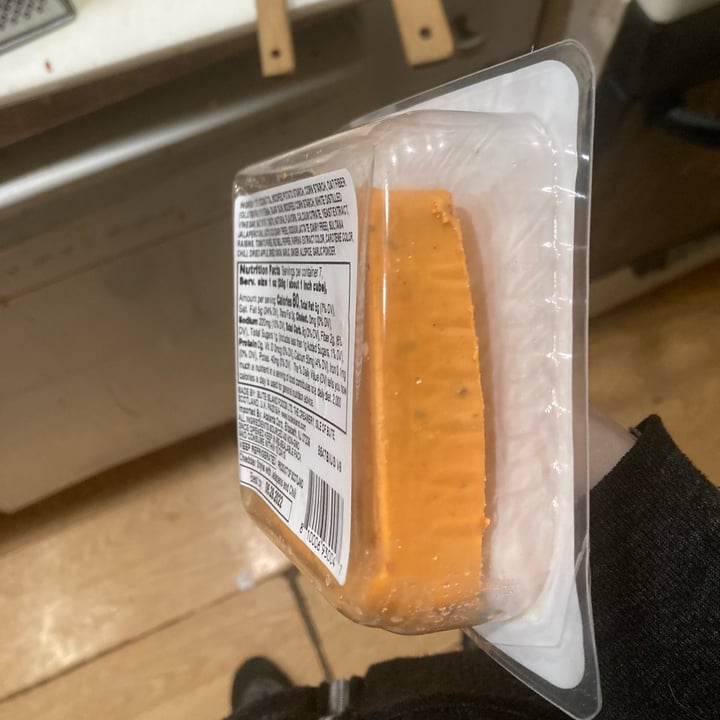 review photo of Sheese Cheddar style with Jalapeño & Chili shared by @howaboutyes on 27 Apr 2022 - review