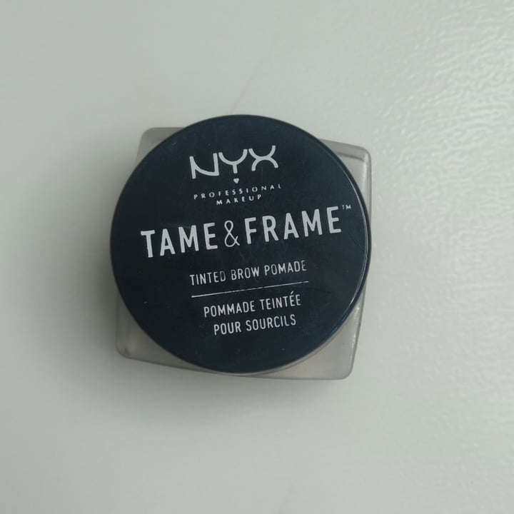 review photo of NYX Cosmetics Tame and Frame Brow Pomade shared by @federock on 28 Apr 2021 - review