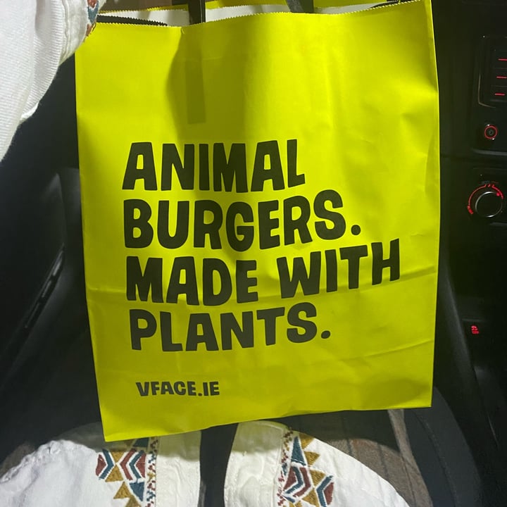 photo of V-Face The Smoke Show Vegan burger shared by @stephaniescm on  11 Nov 2022 - review