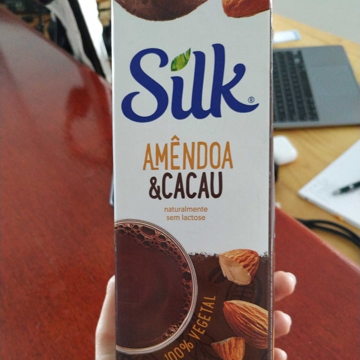 photo of Silk Alimento líquido sabor almendra chocolate shared by @anacgimenez on  03 May 2022 - review