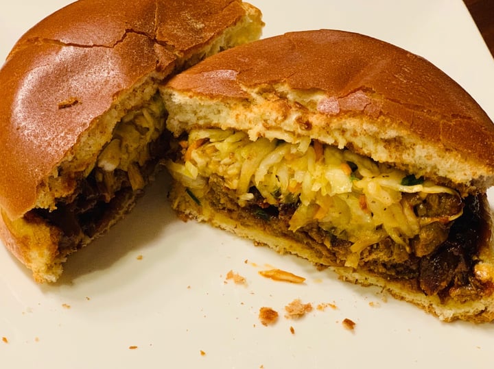 photo of Busboys And Poets Vegan BBQ “Beef” Sandwich shared by @akkvegan on  03 Feb 2019 - review