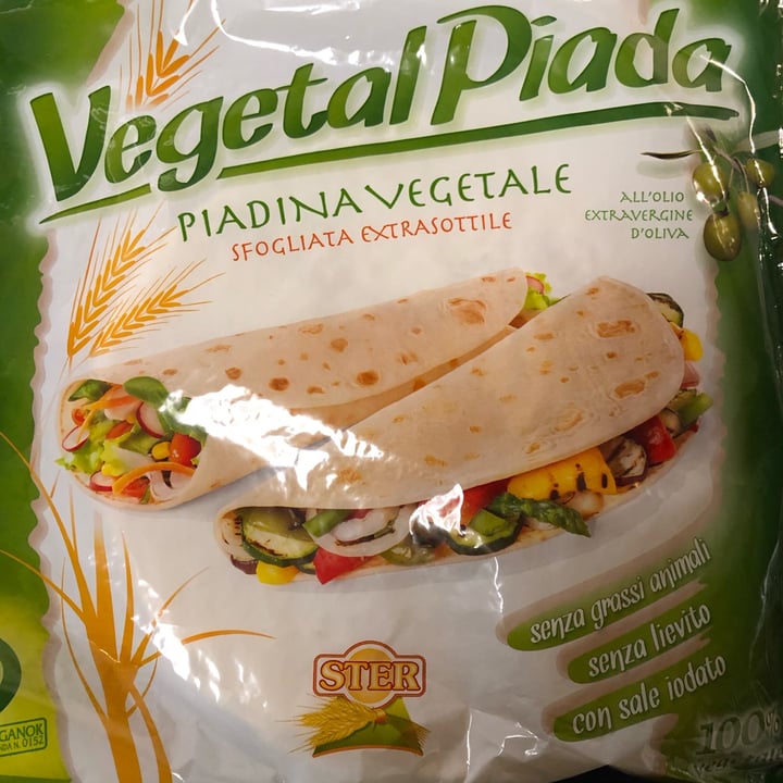 photo of Vegetal piada Piadina vegetale shared by @emmabe on  10 Apr 2022 - review
