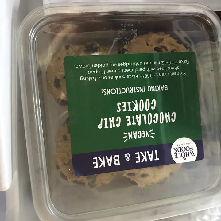 photo of Whole Foods Market Whole Foods Take and Bake Vegan Chocolate chip Cookie Dough shared by @honeybeemelissa on  06 Nov 2020 - review