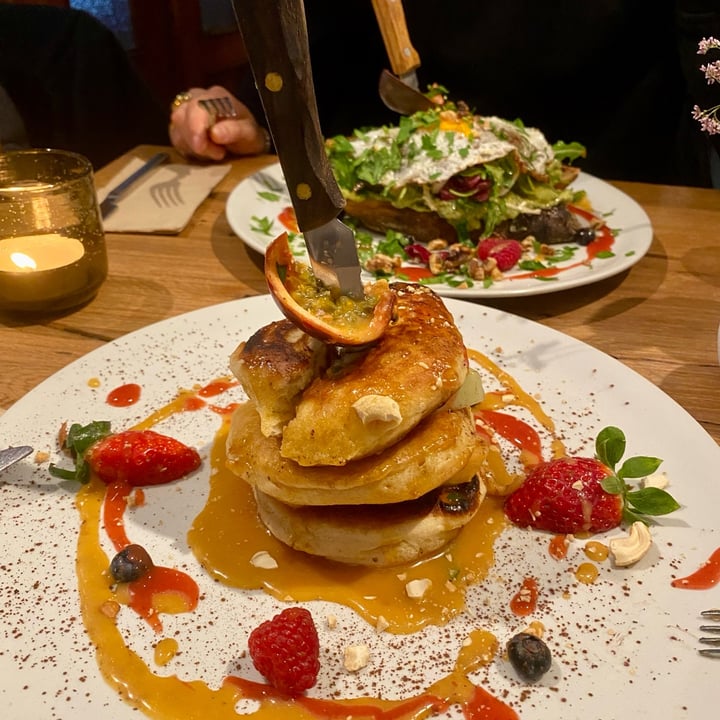 review photo of Bistro Ivy Pancakes shared by @julianavoss on 20 Jan 2023 - review