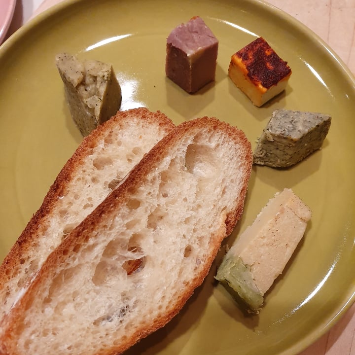 photo of Vtopia All Vegan Restaurant & Cheese Shop Vegan Cheese Plate shared by @anistavrou on  25 Dec 2020 - review
