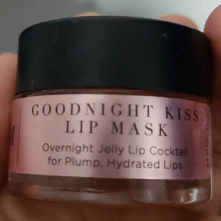 photo of Averr aglow Goodnight Kiss Lip Mask shared by @cchipley on  01 Jul 2021 - review