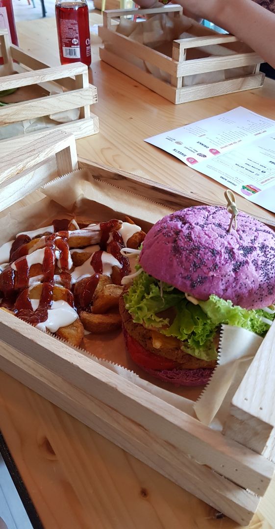 photo of Flower Burger Cherry Bomb shared by @adrianaveganfit on  09 Feb 2020 - review
