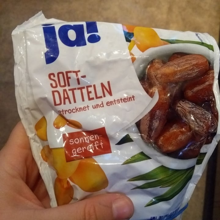 photo of Ja! Datteln shared by @lunavegan on  15 Aug 2021 - review