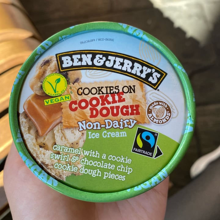 photo of Ben & Jerry's Cookie Dough shared by @giorgiasalsii on  17 Aug 2022 - review