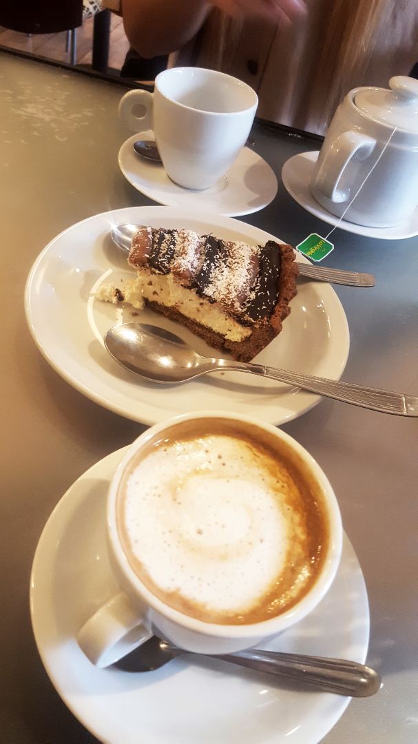 photo of Loving Hut Coco Loving shared by @deniseroales on  07 Nov 2019 - review