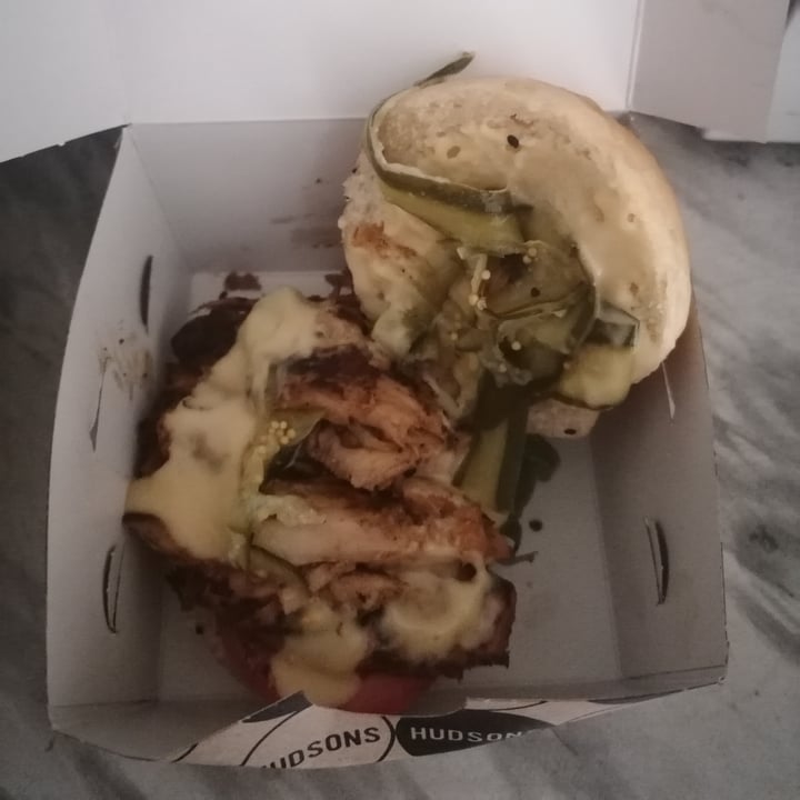 photo of Hudsons The Burger Joint (Claremont) The Frontline Worker Burger shared by @rushisushi7 on  17 Mar 2021 - review