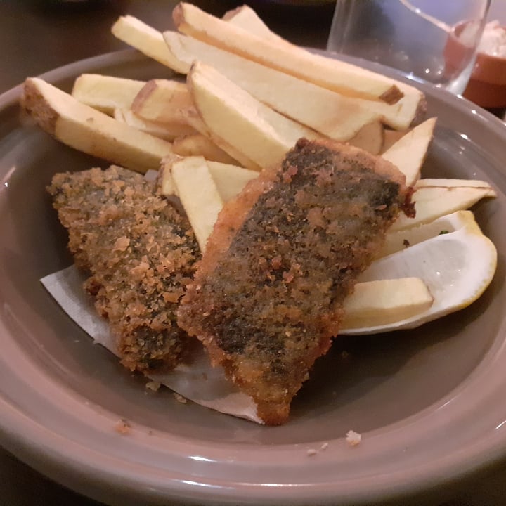 photo of Kong - Food Made With Compassion "Fish And Chips" With Tartar Sauce shared by @filmart on  13 Jul 2021 - review