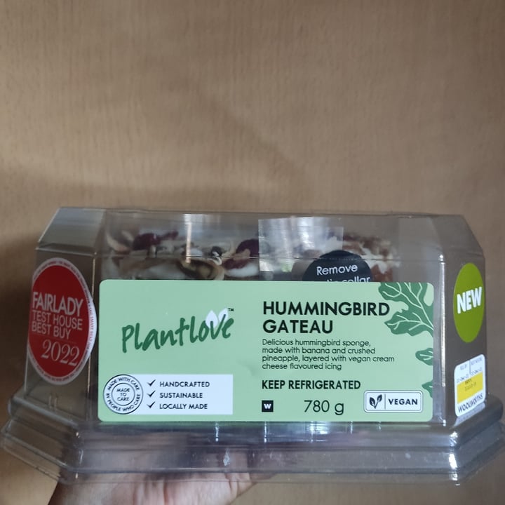 photo of Woolworths Hummingbird Gateau shared by @space999sailor on  19 Dec 2022 - review