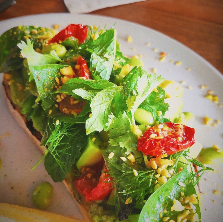 photo of Good Mantra Bali Avocado Toast shared by @humanimal on  26 Nov 2020 - review