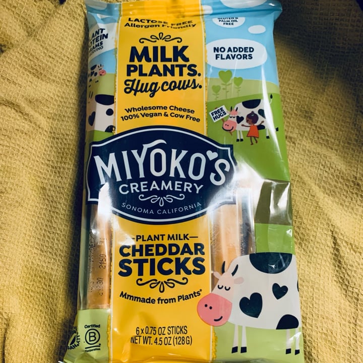 photo of Miyoko's Creamery Plant Milk Cheddar Sticks shared by @allhess on  12 Nov 2021 - review