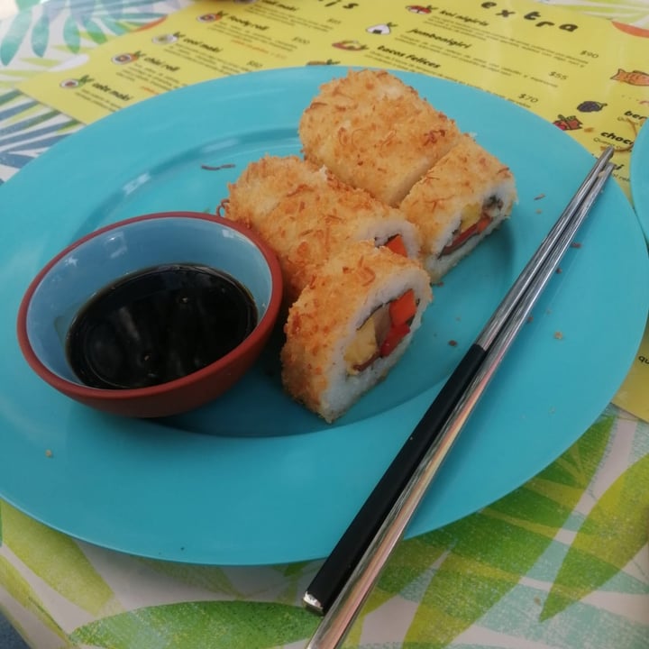 photo of Veggie Koi Sushi Foody Roll shared by @maravwn on  29 May 2021 - review