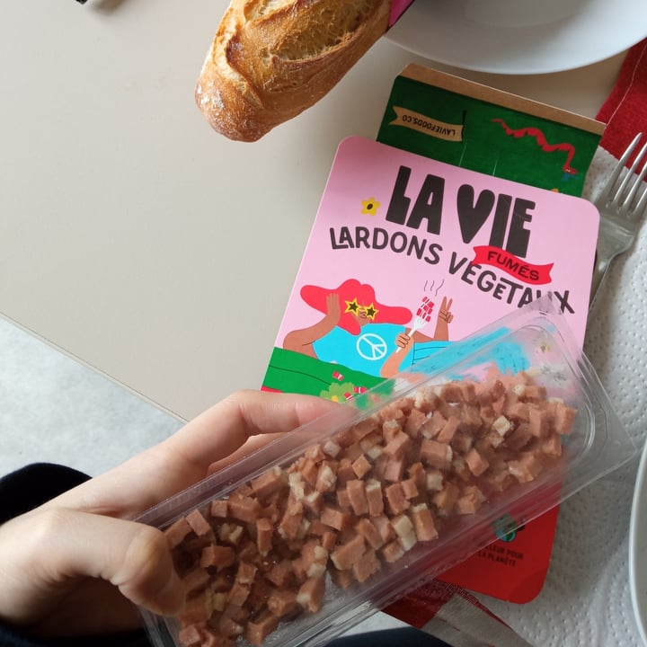 review photo of La Vie Foods lardons végétaux fumés shared by @kuraudia on 04 Mar 2022 - review