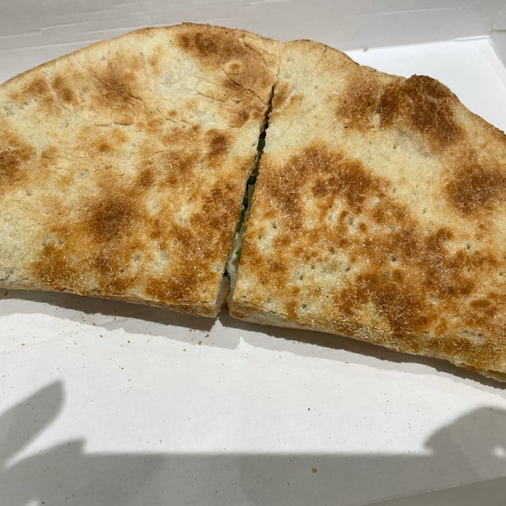 photo of Papa John's Pizza Papadía green plus con beyond shared by @mareeavegfit on  30 Jun 2022 - review