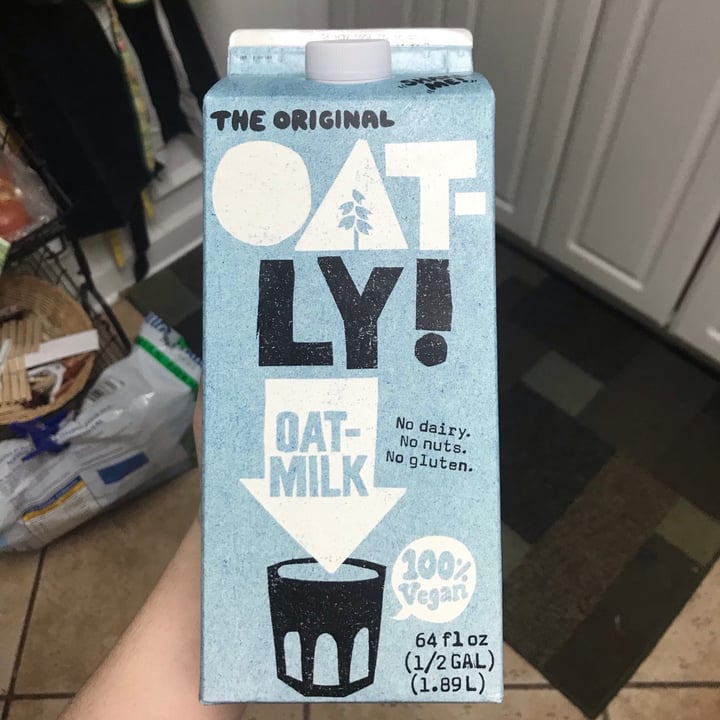 photo of Oatly Oat Drink shared by @zanderzuku on  09 Mar 2021 - review