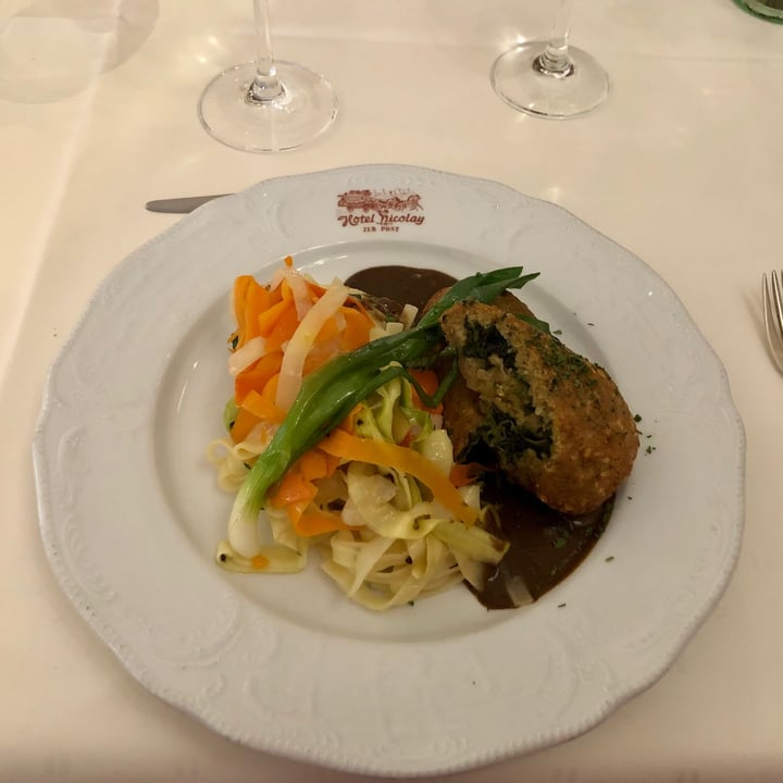 photo of Hotel Nicolay 1881 Spelt seitan rolls with vegetable noodles shared by @kerstinko on  20 Jun 2021 - review
