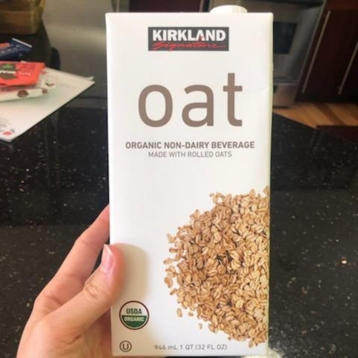 photo of Kirkland Signature Oat Milk shared by @shmoopsify on  19 Jun 2021 - review