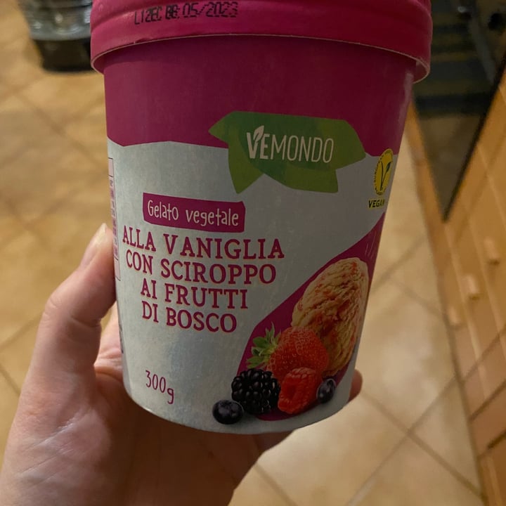 photo of Vemondo Gelato ai Frutti Di Bosco shared by @martib on  14 Apr 2022 - review
