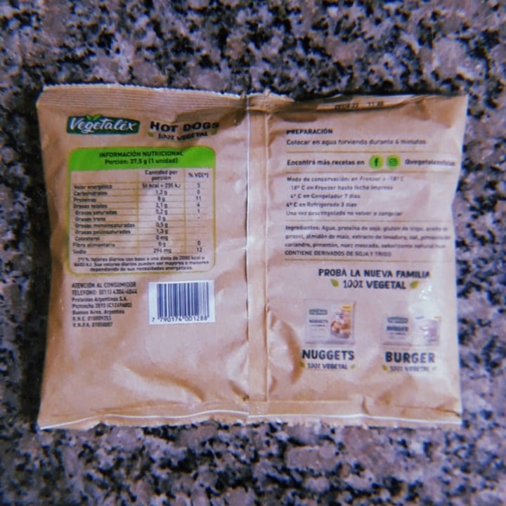 photo of Vegetalex Hot dogs 100% Vegetal shared by @nanicuadern on  02 Dec 2021 - review