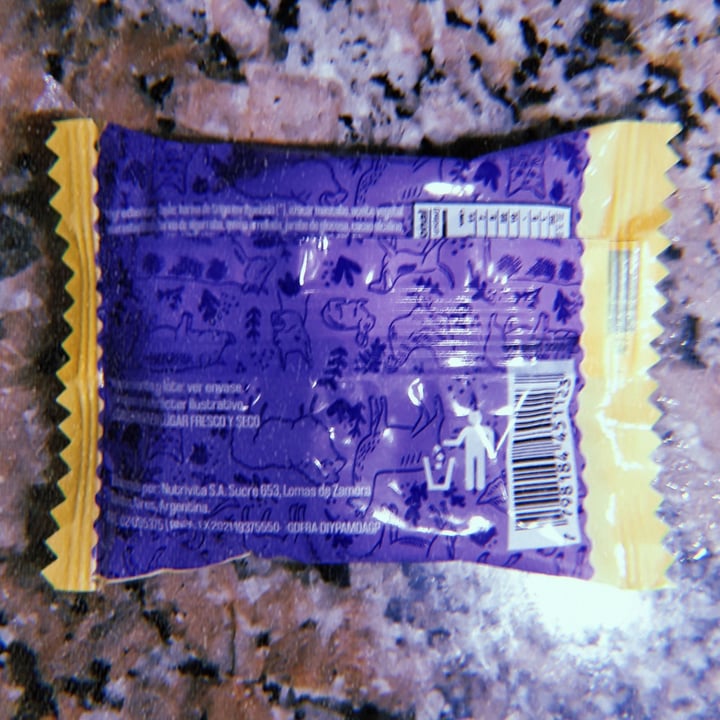 photo of Animal kind Alfajor Vegano shared by @nanicuadern on  03 Dec 2021 - review