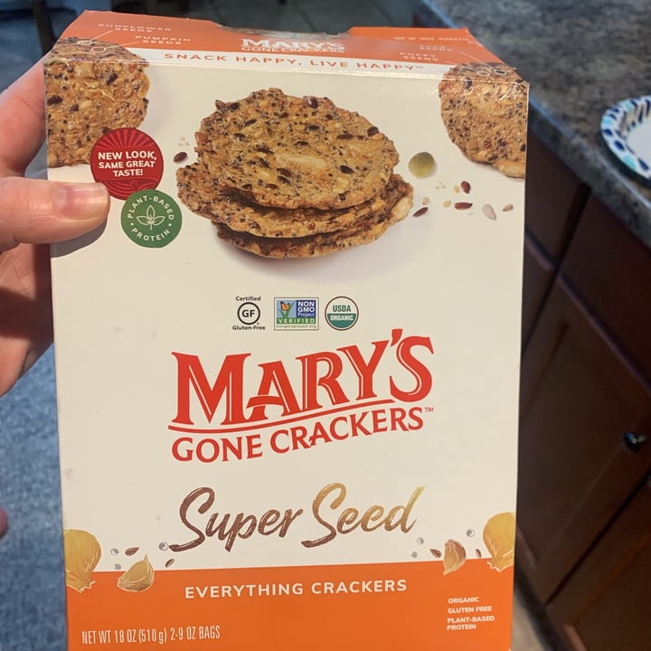 photo of Mary's Gone Crackers Super Seed Everything Crackers shared by @maggiesmom on  14 May 2022 - review