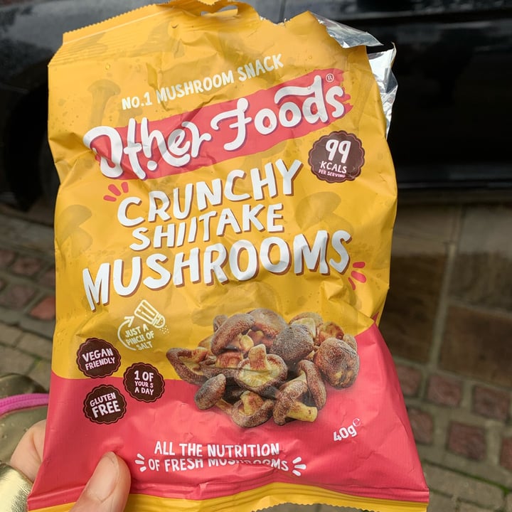 photo of Other Foods Crispy shiitake mushrooms shared by @lamaryvegana on  05 Oct 2021 - review