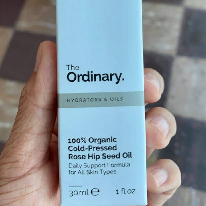 photo of The Ordinary 100% organic cold-pressed rose hip seed oil shared by @patitas1080 on  06 Jul 2021 - review