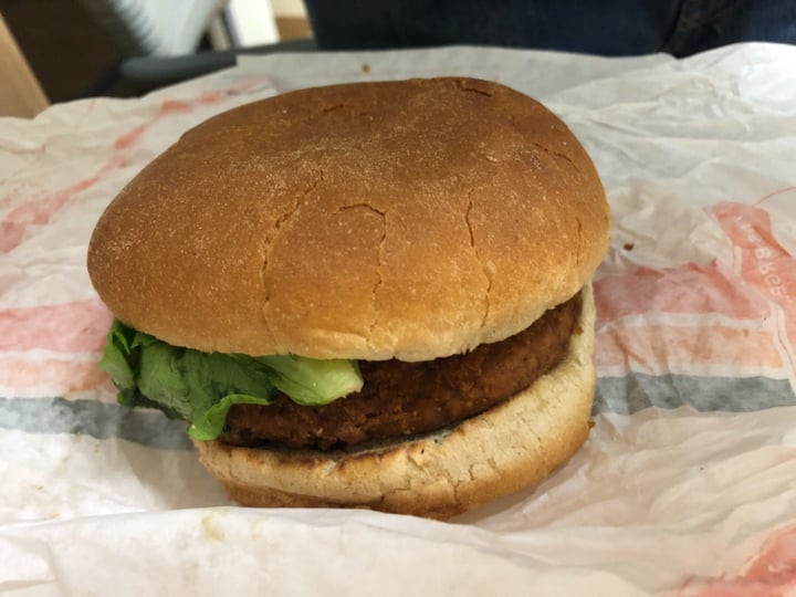 photo of Plant Power Fast Food “Chicken” Sandwich shared by @raatz on  17 Mar 2019 - review