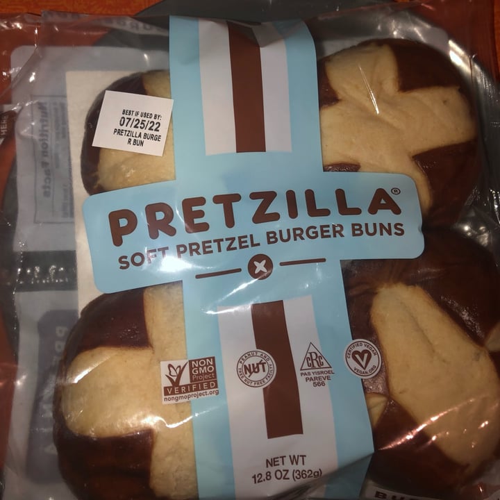 photo of Pretzilla Pretzel Burger Buns shared by @woe on  25 Jul 2022 - review