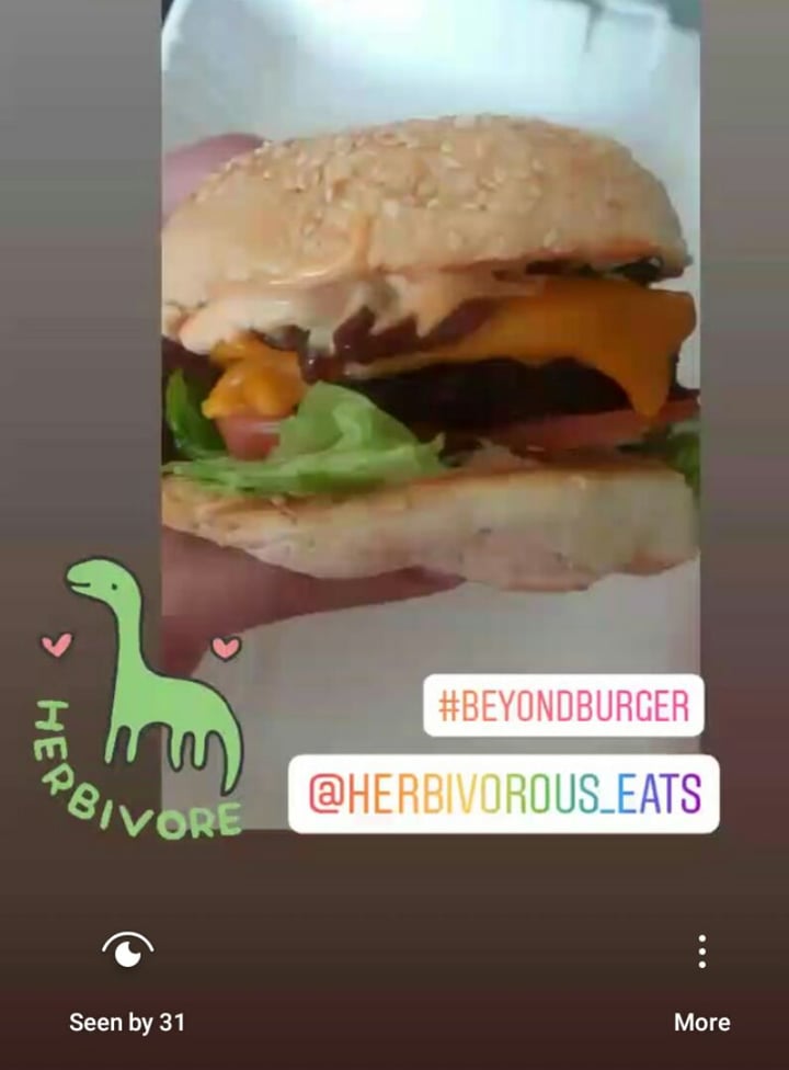photo of Herbivorous The Beyond Burger shared by @talthegreenteacher on  04 Jan 2020 - review