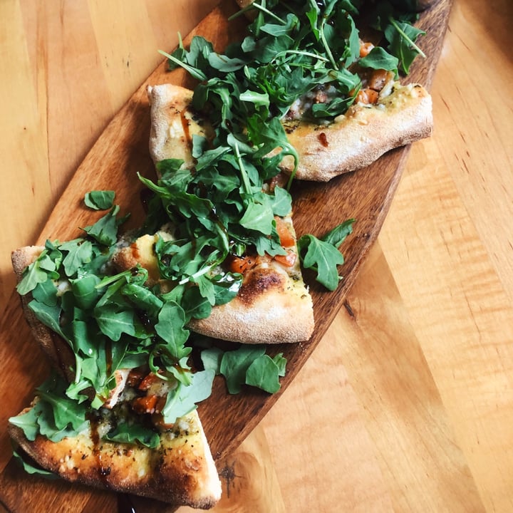 photo of Sugo on Surrey Vegan Bruschetta shared by @plantbasedmaria on  01 Jul 2022 - review