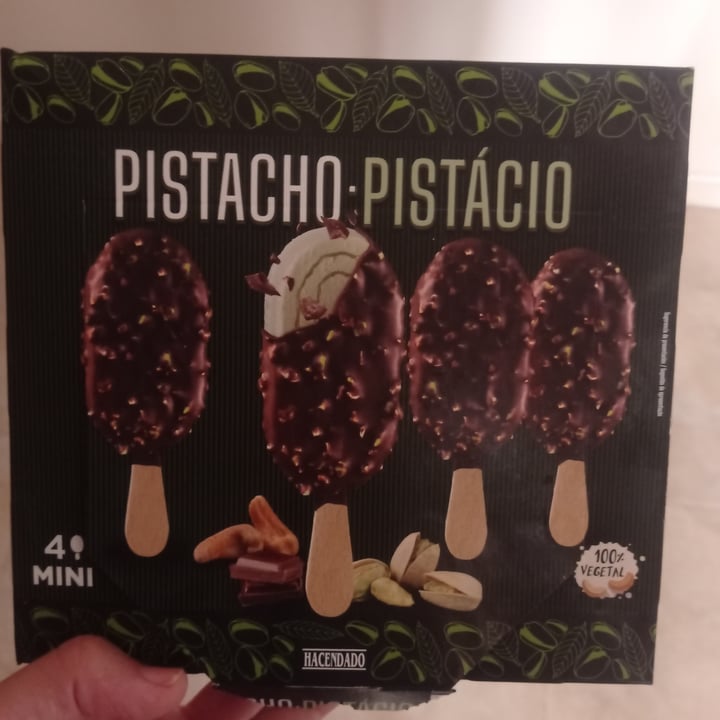 photo of Hacendado helado pistacho shared by @veggielauher on  23 May 2022 - review