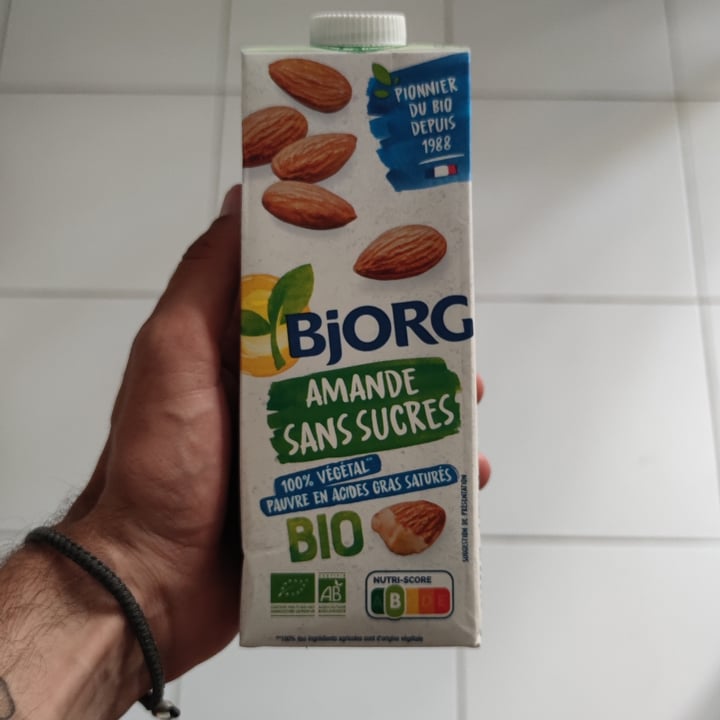 photo of Bjorg Almond Milk shared by @allananas on  05 Jul 2022 - review