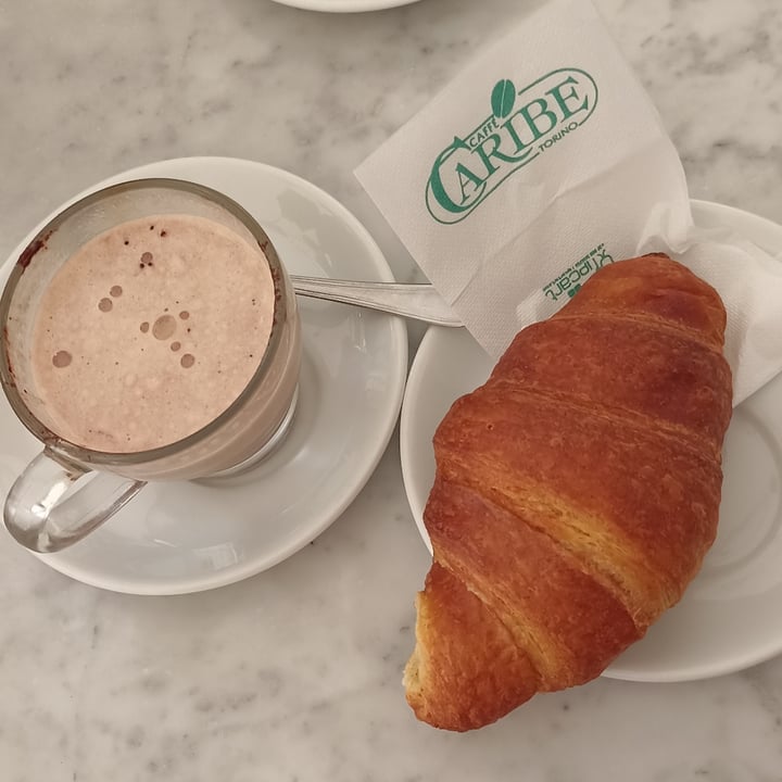 photo of Durighello Croissant e cappuccino shared by @chiara22 on  03 Jun 2022 - review