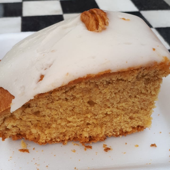 review photo of Tienda Natural La Granola Carrot Cake shared by @avocatto on 10 Feb 2021 - review