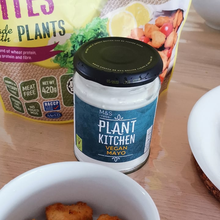 photo of Plant Kitchen (M&S) Plant Kitchen Vegan Mayo shared by @cherylccxx on  12 Feb 2022 - review