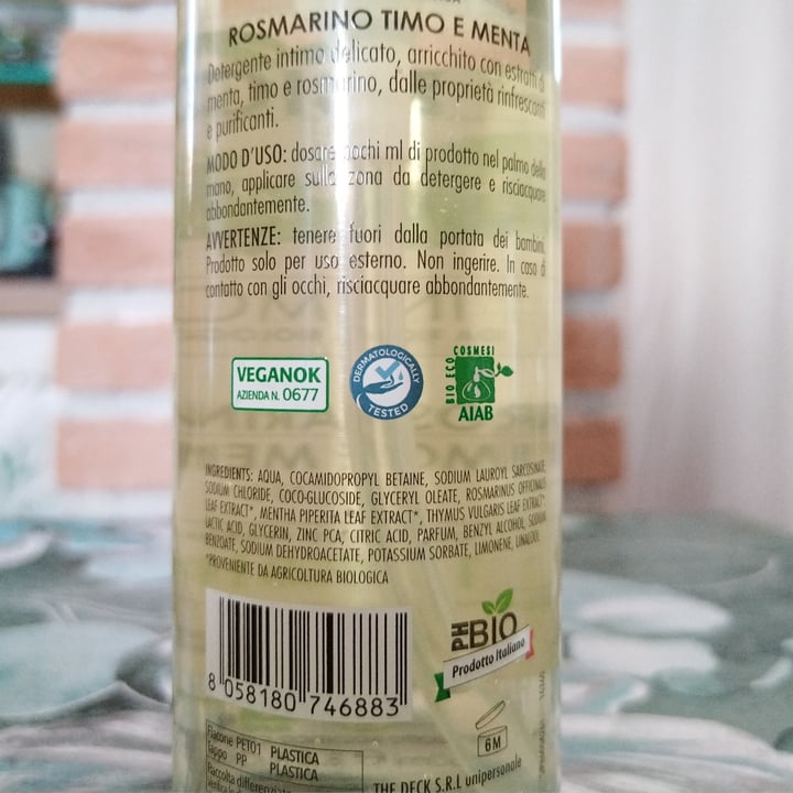 photo of Phbio Detergente intimo rosmarino, timo e menta shared by @megghy on  10 Jun 2022 - review