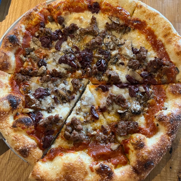 review photo of Harvest Pizzeria Pizza shared by @rachelsveganlife on 20 Feb 2022 - review