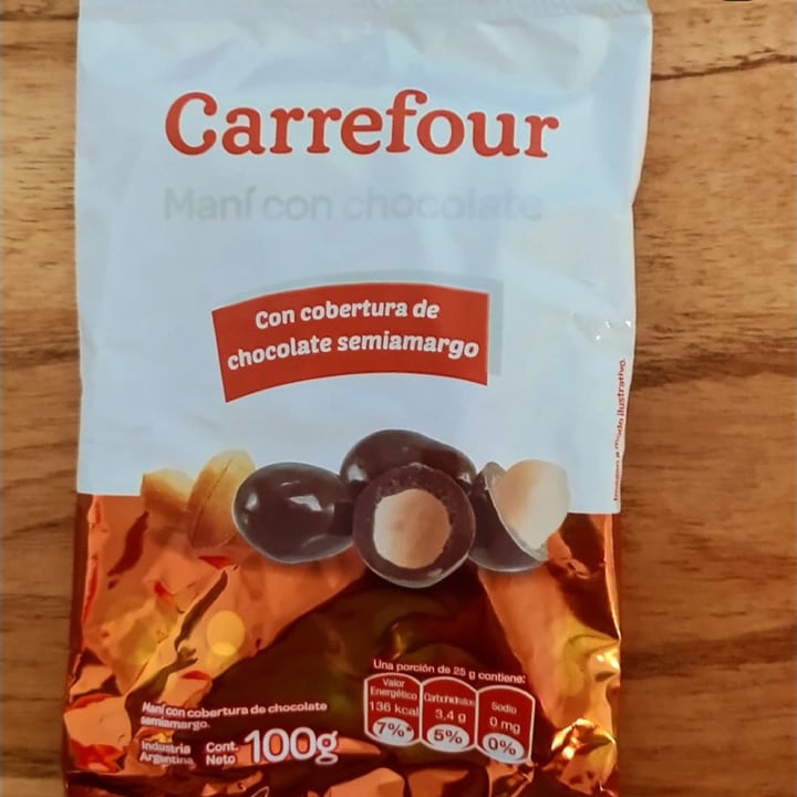 photo of Carrefour Maní Con Chocolate Semi Amargo shared by @sollrolando on  28 May 2022 - review