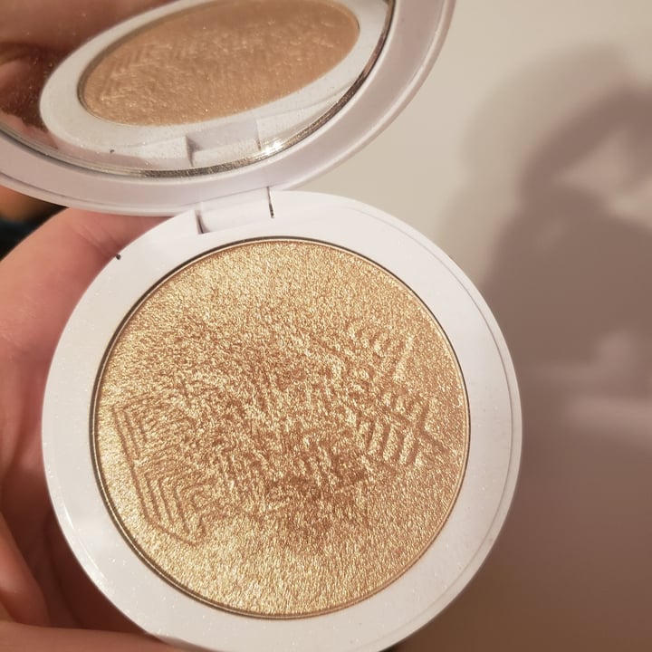 photo of Milk Makeup Highlighter shared by @morningcoffee on  03 Jun 2021 - review