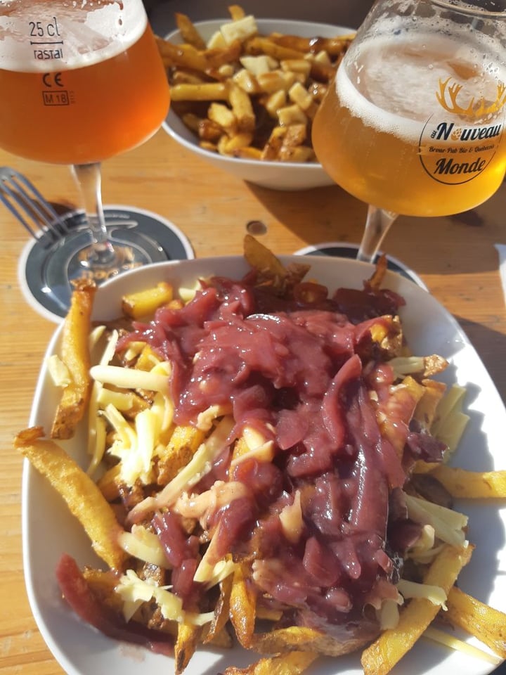 review photo of Au Nouveau Monde Poutine shared by @gaiathena on 26 Apr 2019 - review