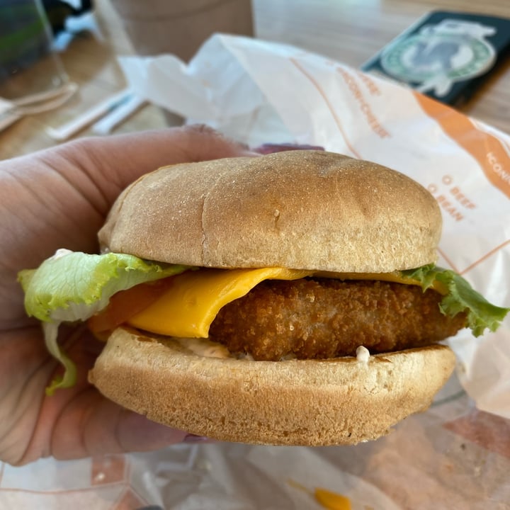 photo of Plant Power Fast Food Fish Sandwich shared by @lvasquared on  20 Dec 2021 - review