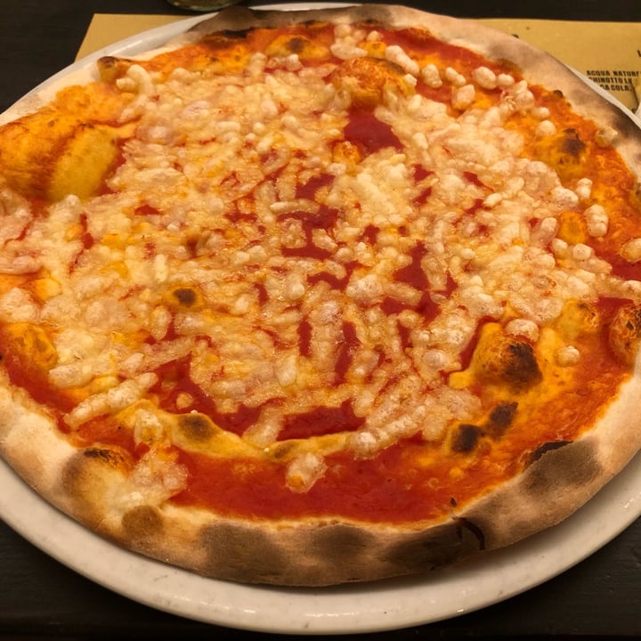 photo of Pizzeria Frontoni Margherita Vegan shared by @mia211 on  19 Jun 2022 - review