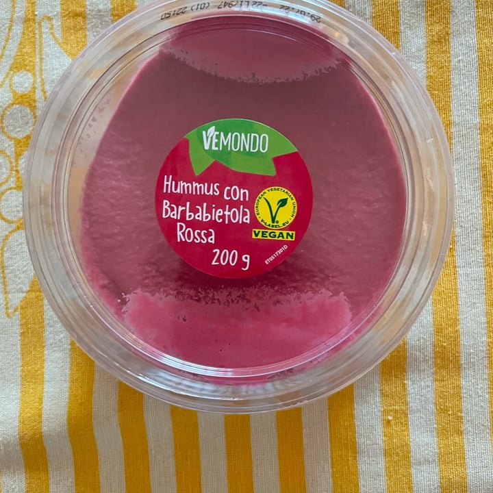 review photo of Vemondo Hummus alla barbabietola shared by @valsonia on 10 Jul 2022 - review