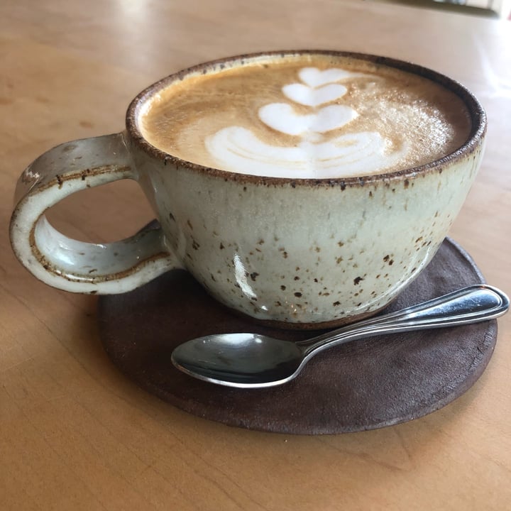 photo of Bar Cicotti Oat milk latte shared by @britt512 on  23 Apr 2022 - review