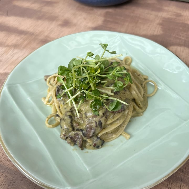 photo of Genius Central Singapore Creamy Mushroom Pesto shared by @smolnonling on  01 Dec 2022 - review